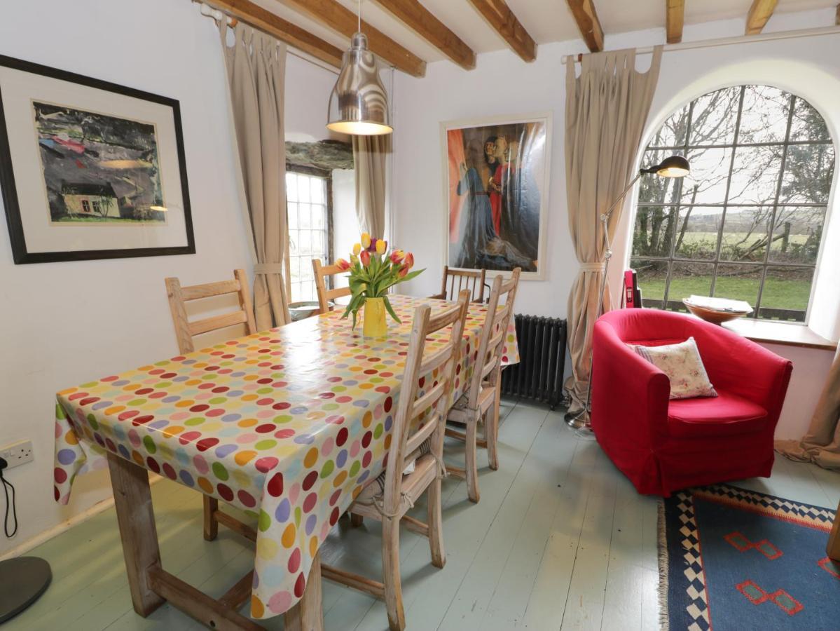 Villa Beudy Dolpebyll Llangadfan Esterno foto