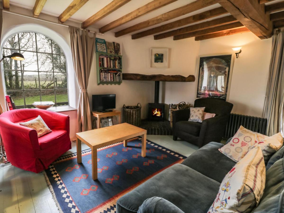 Villa Beudy Dolpebyll Llangadfan Esterno foto