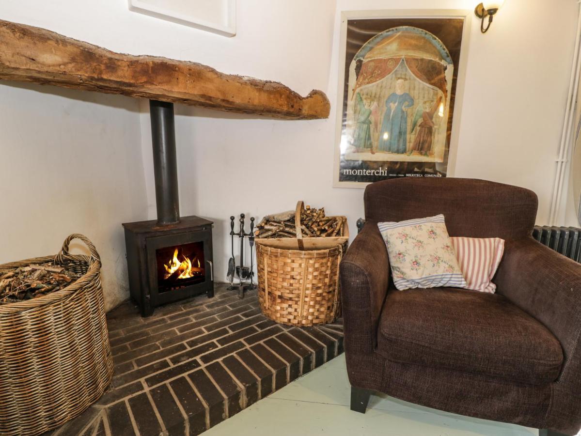 Villa Beudy Dolpebyll Llangadfan Esterno foto