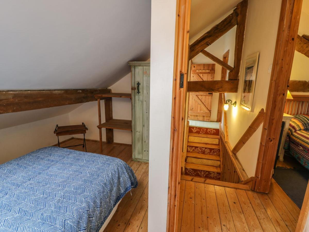Villa Beudy Dolpebyll Llangadfan Esterno foto