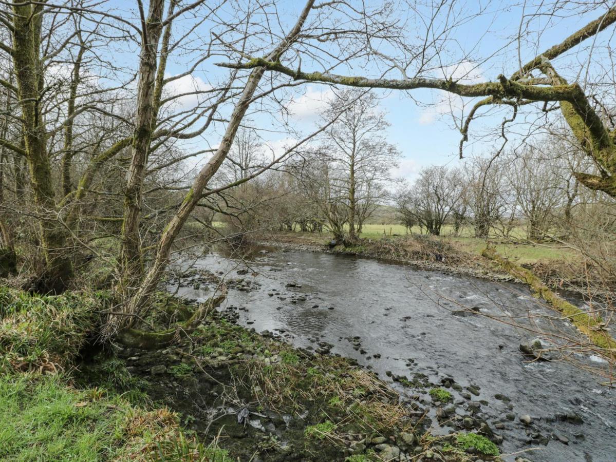 Villa Beudy Dolpebyll Llangadfan Esterno foto