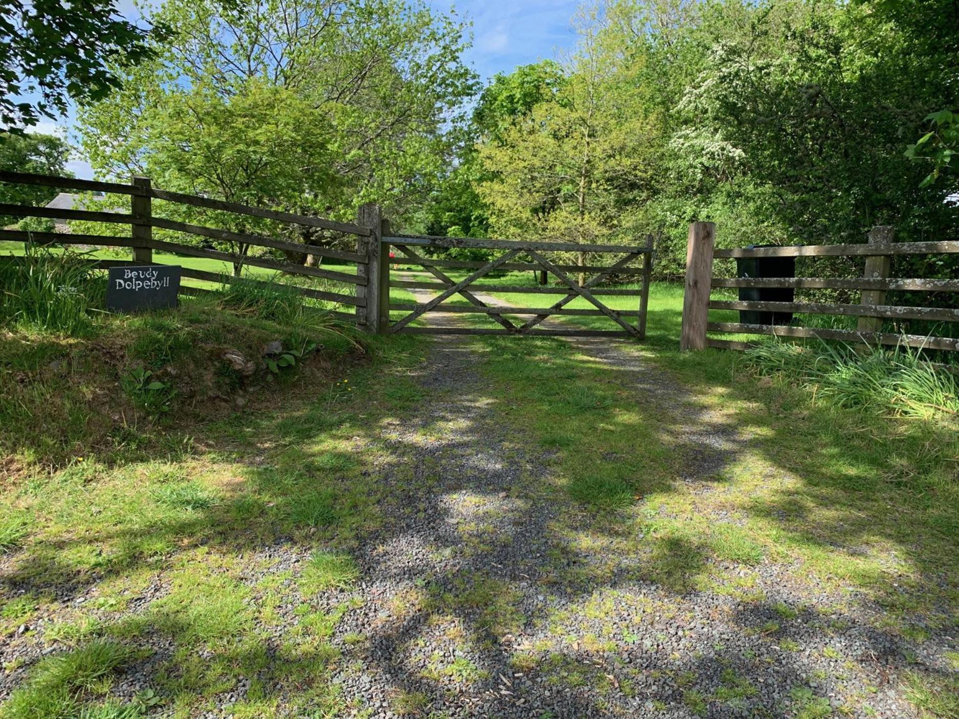 Villa Beudy Dolpebyll Llangadfan Esterno foto